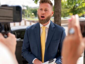 Owen Shroyer taking Biden admin to Supreme Court for violating First Amendment