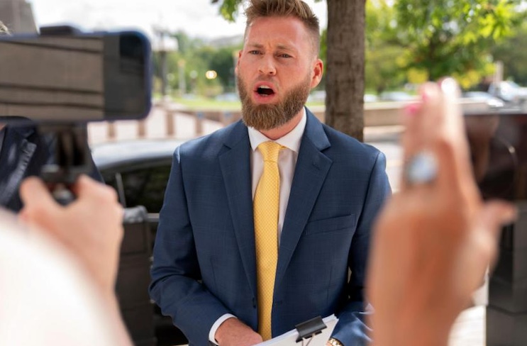 Owen Shroyer taking Biden admin to Supreme Court for violating First Amendment