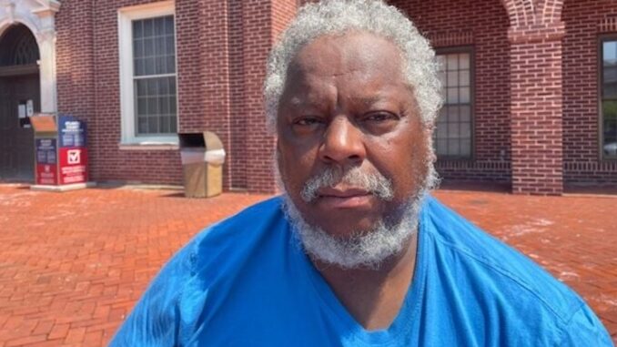 Ballot stuffer exposed as FBI agent.