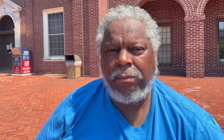 Ballot stuffer exposed as FBI agent.