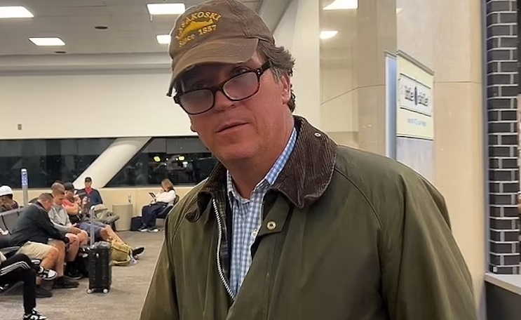 Democrats call for Tucker Carlson to be given the Assange treatment following Putin interview.