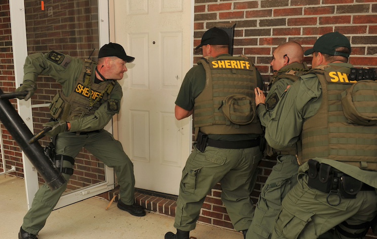 Oklahoma to begin jailing residents who post offensive things online .