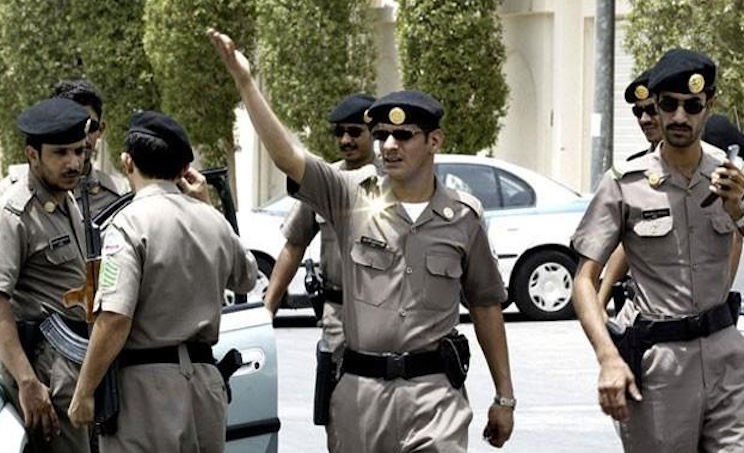 Saudi Arabia begins arresting citizens who criticise Israel online.