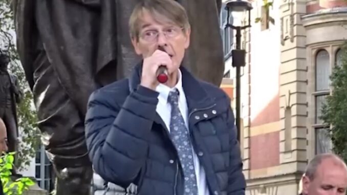 Former Pfizer exec Dr. Mike Yeadon warns Covid-19 vaccines were designed to maim and kill the population.