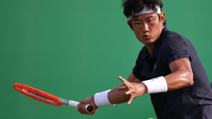 Fully jabbed player drops dead mid-game.