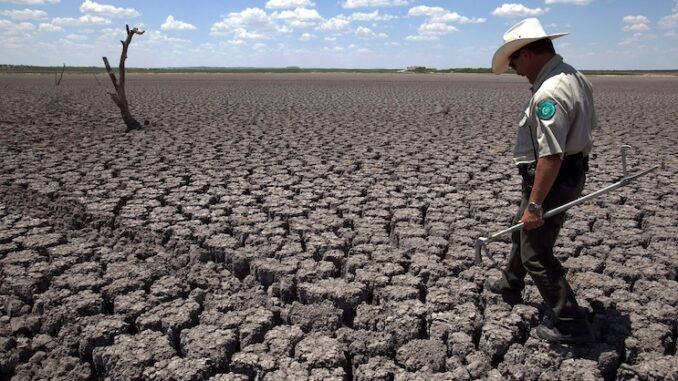 Hundreds of American cities facing Day Zero water crisis.