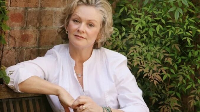 Pro vaccine journalist who hated anti-vaxxers dies of turbo cancer.