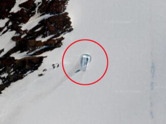 antarctica doorway