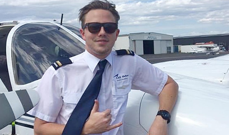 Young Qantas Pilot Who Was Forced To Take Jab Dies Suddenly