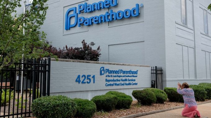 Abortion Clinics Warn They’ll Go Bankrupt if Democrat ‘Sex Strike’ Continues