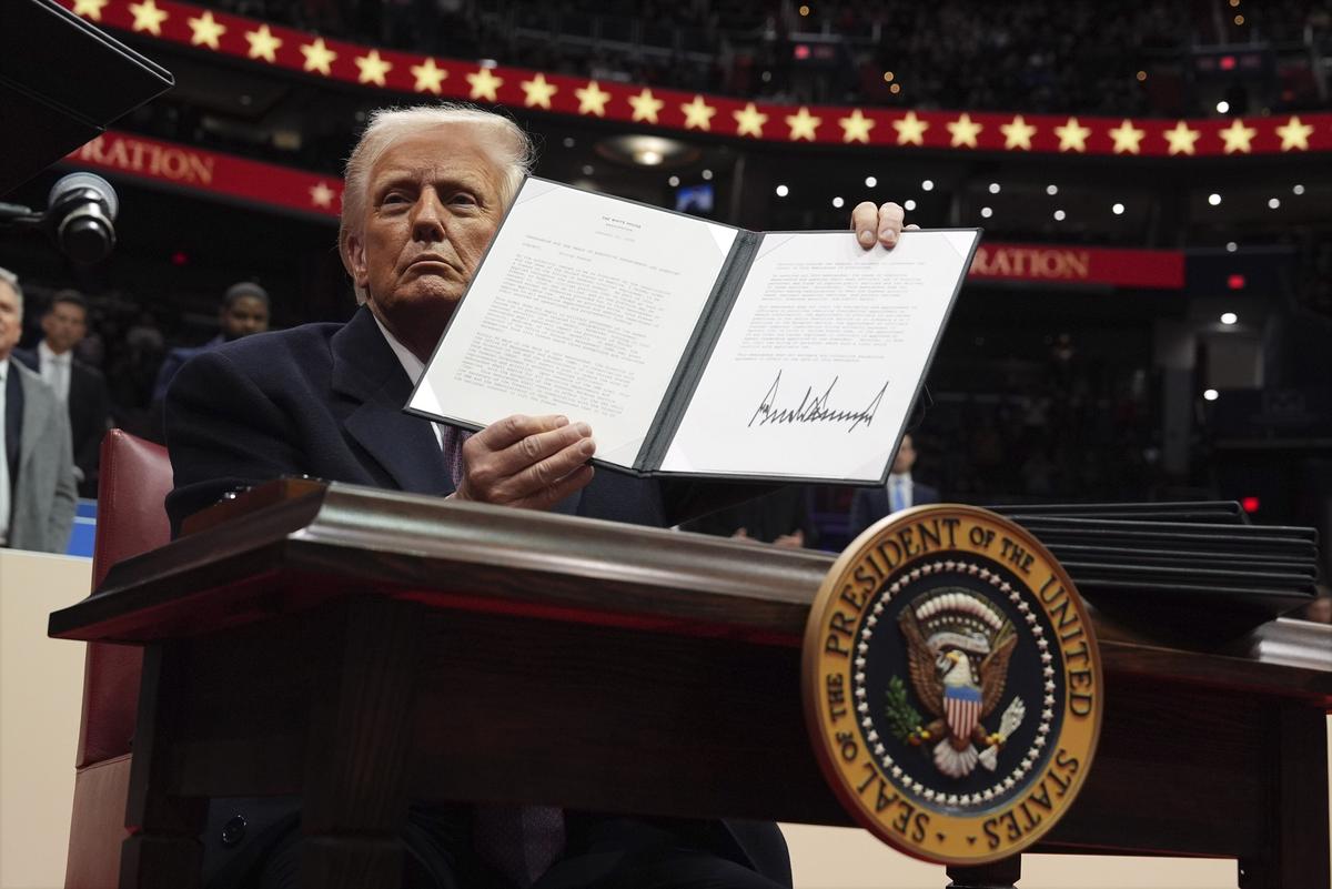 Trump Rescinds 78 Executive Actions Implemented By Biden