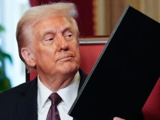 Trump signs executive order for federal government to purchase TikTok.