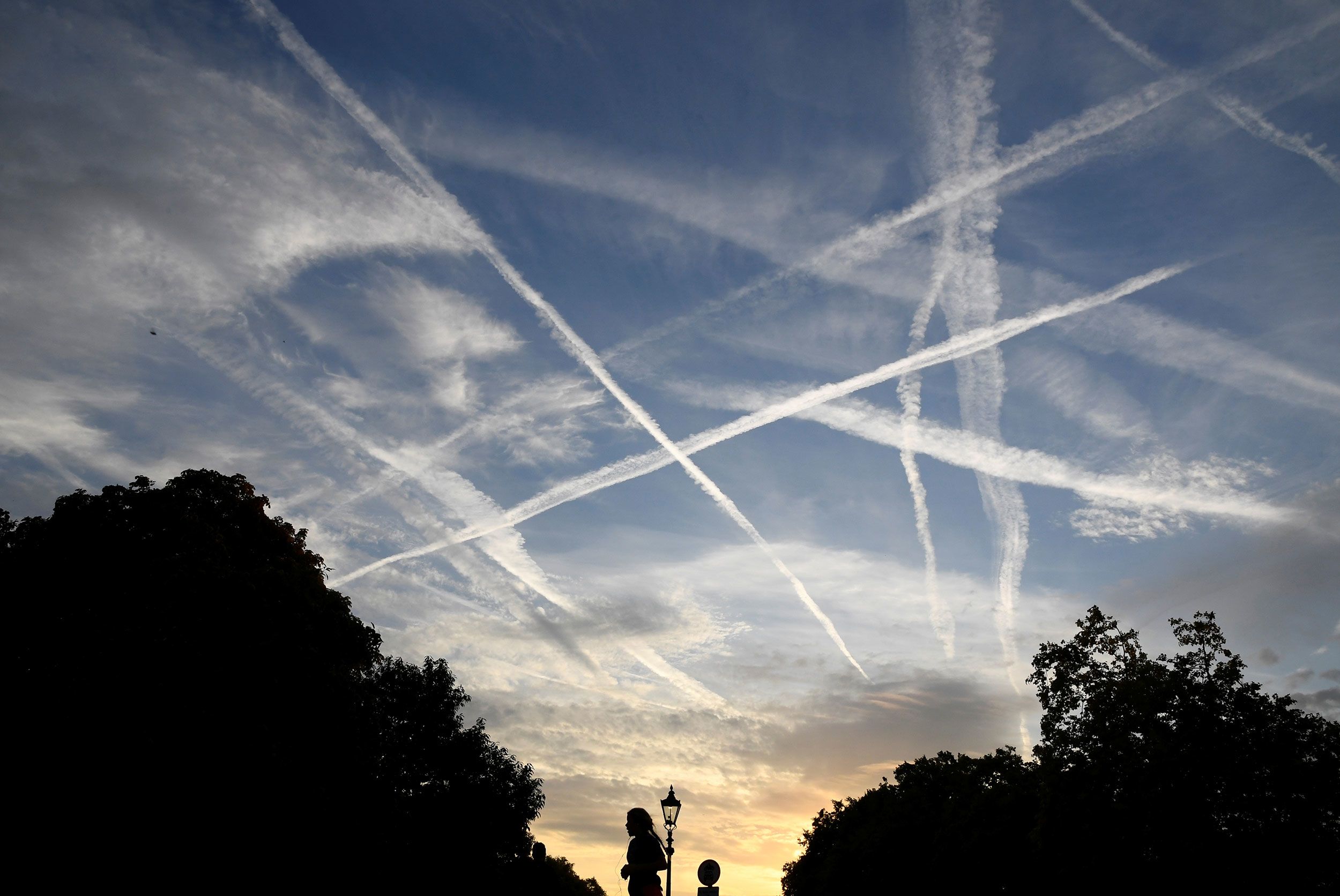 Jim Breuer: ‘Who’s Flying & Spraying & Creating These Fake Clouds in the Sky?’