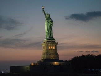 French government demands that Trump return the statue of liberty.
