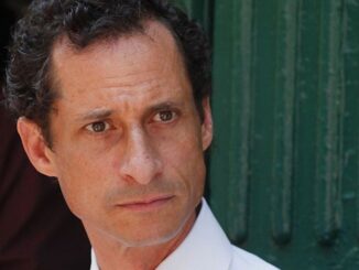 Anthony Weiner trembles in fear when confronted over the Clinton body count.
