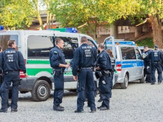 German lady arrested for criticizing far-left govt policies.