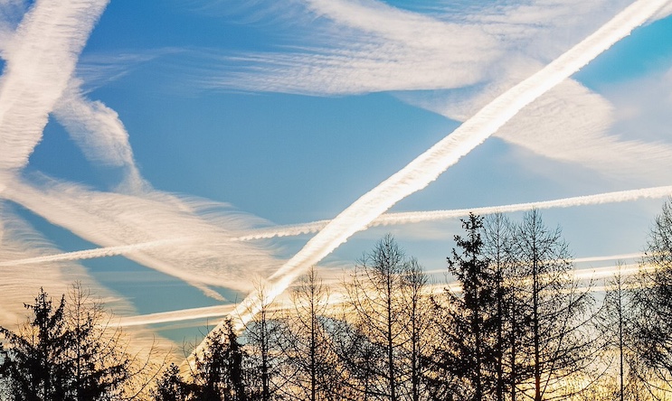 Poll: Most Americans Support Laws Banning Chemtrails