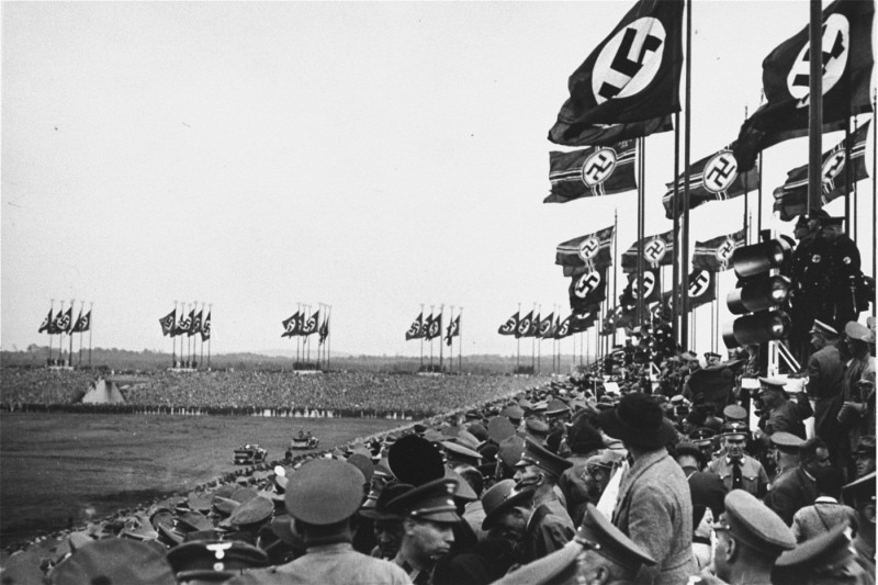 Russia’s Foreign Minister Compares Ukrainian Nazis With Third Reich