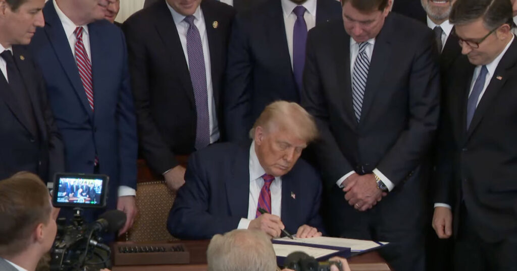 Trump signs crytpto currency law