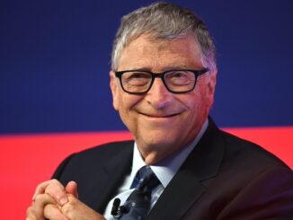 Bill Gates says he wants to prevent humans from pooping in order to save the planet from global boiling.