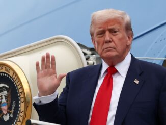 Trump arrives in Scotland