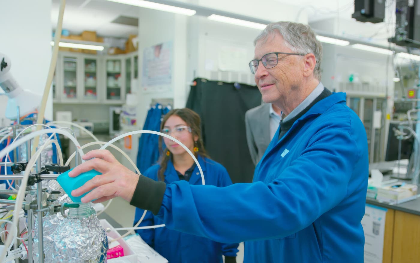 Bill Gates Alters Crops’ DNA To Produce Toxins Inside Cells, EPA Grants Approval With Zero Safety Data