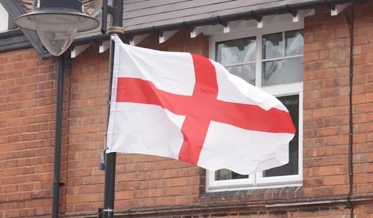 UK Gov’t Offering Psychotherapy to Civil Servants ‘Traumatised’ by Seeing the National Flag