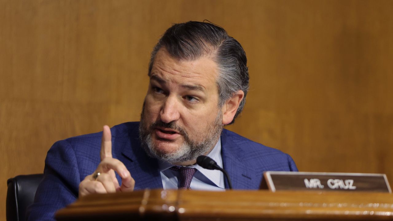 211027214414-ted-cruz-defends-nazi-salut