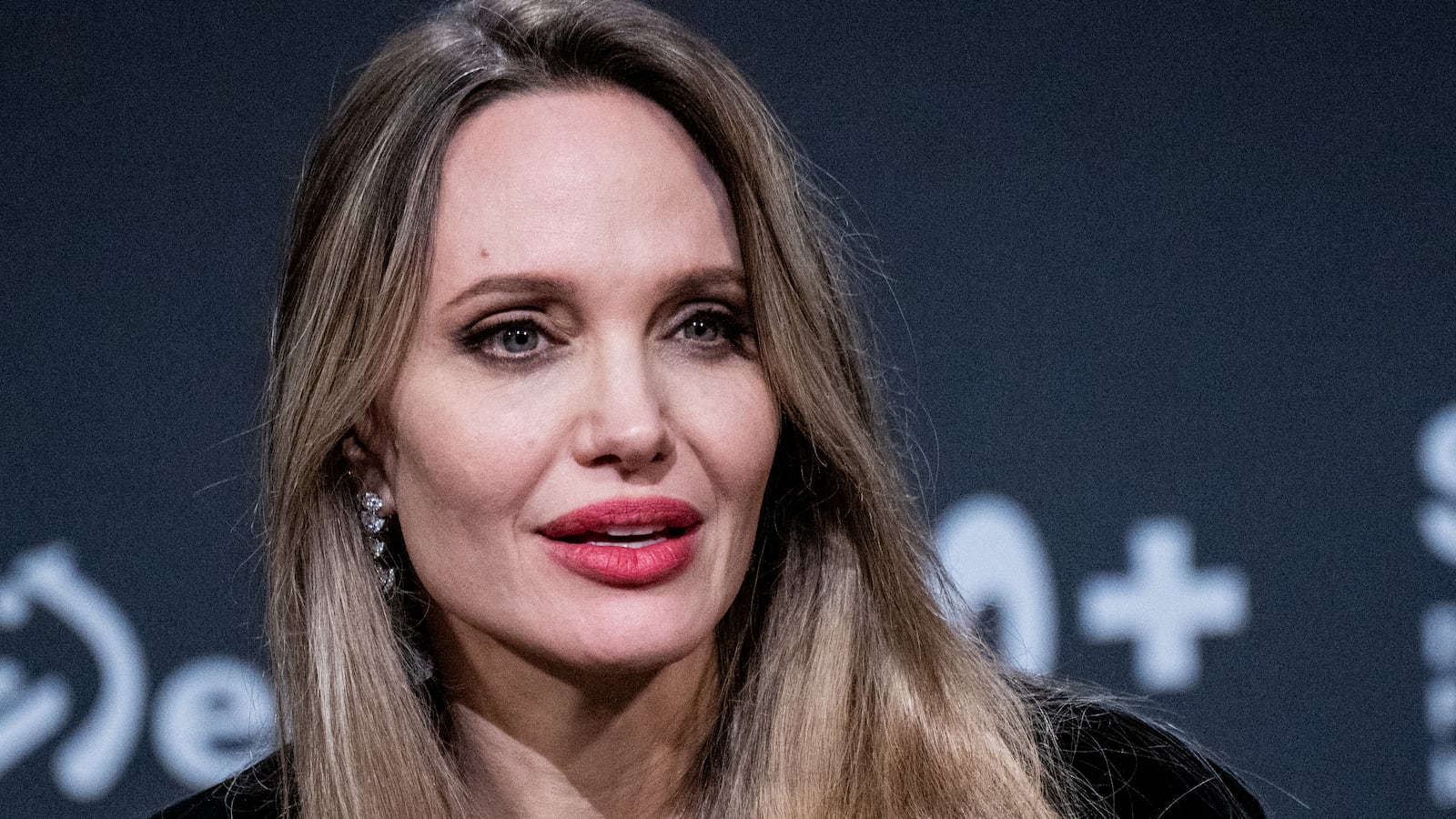 Angelina Jolie Melts Down Over Kimmel: Says She’s an ‘Internationalist’ Who ‘No Longer Recognizes America’