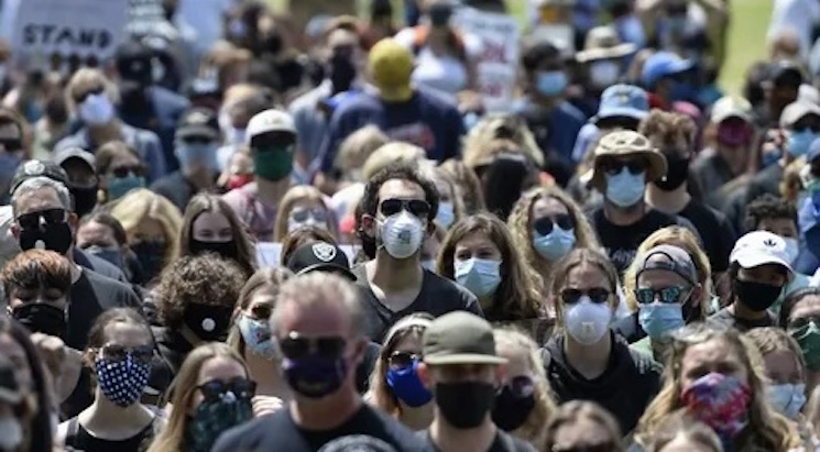 California Reintroduces Mask Mandates Following ‘Summer COVID Wave’