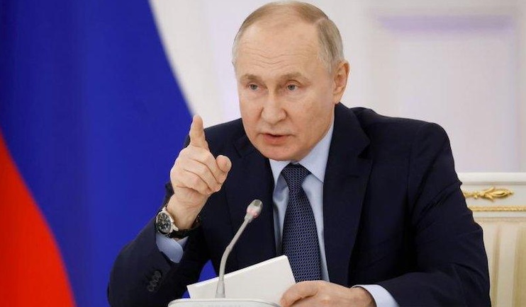 Putin Declares All-Out War on Western ‘Gender Terrorism’ Threatening Children