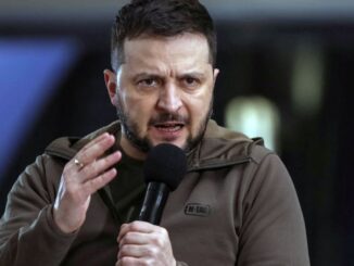 Zelensky strips political opponents of Ukrainian citizenship.