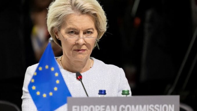 EU bans physical cash as it rolls out mandatory digital Euro.