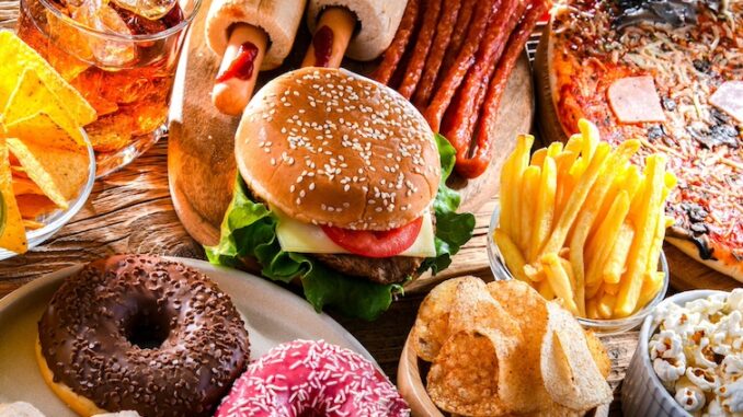 Study concludes that ultra-processed foods cause lung cancer.