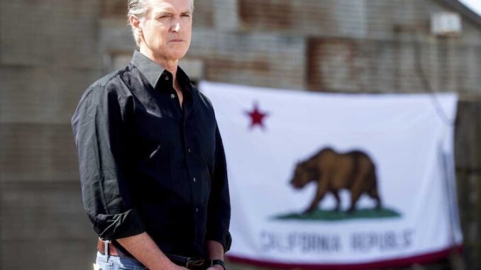 Fed appeals court overturns California's open-carry ban.