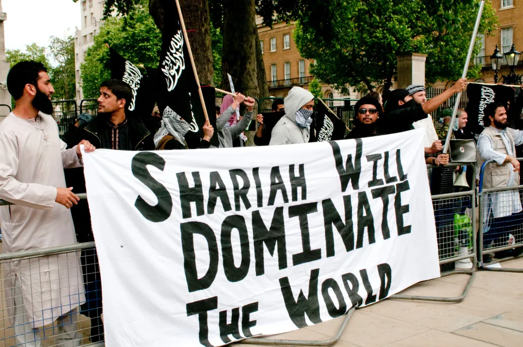 sharia UK