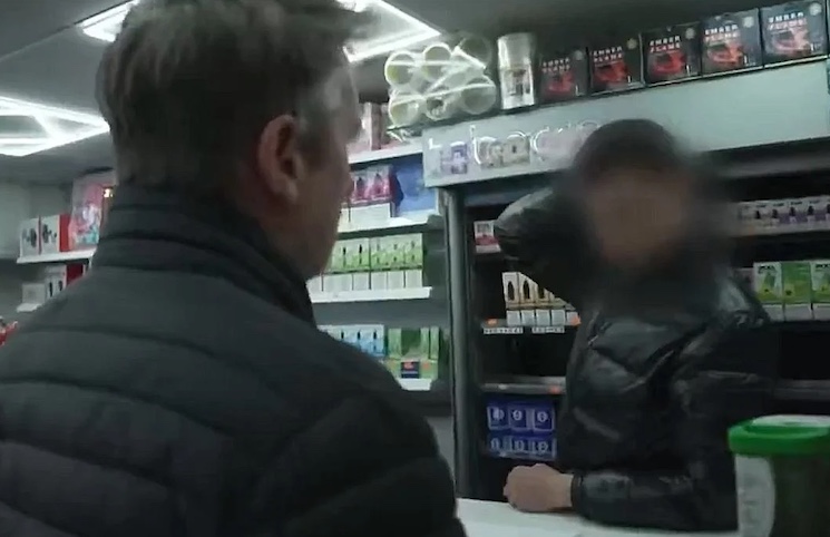 Illegals in UK shops caught giving free vapes to kids for sexual favours.
