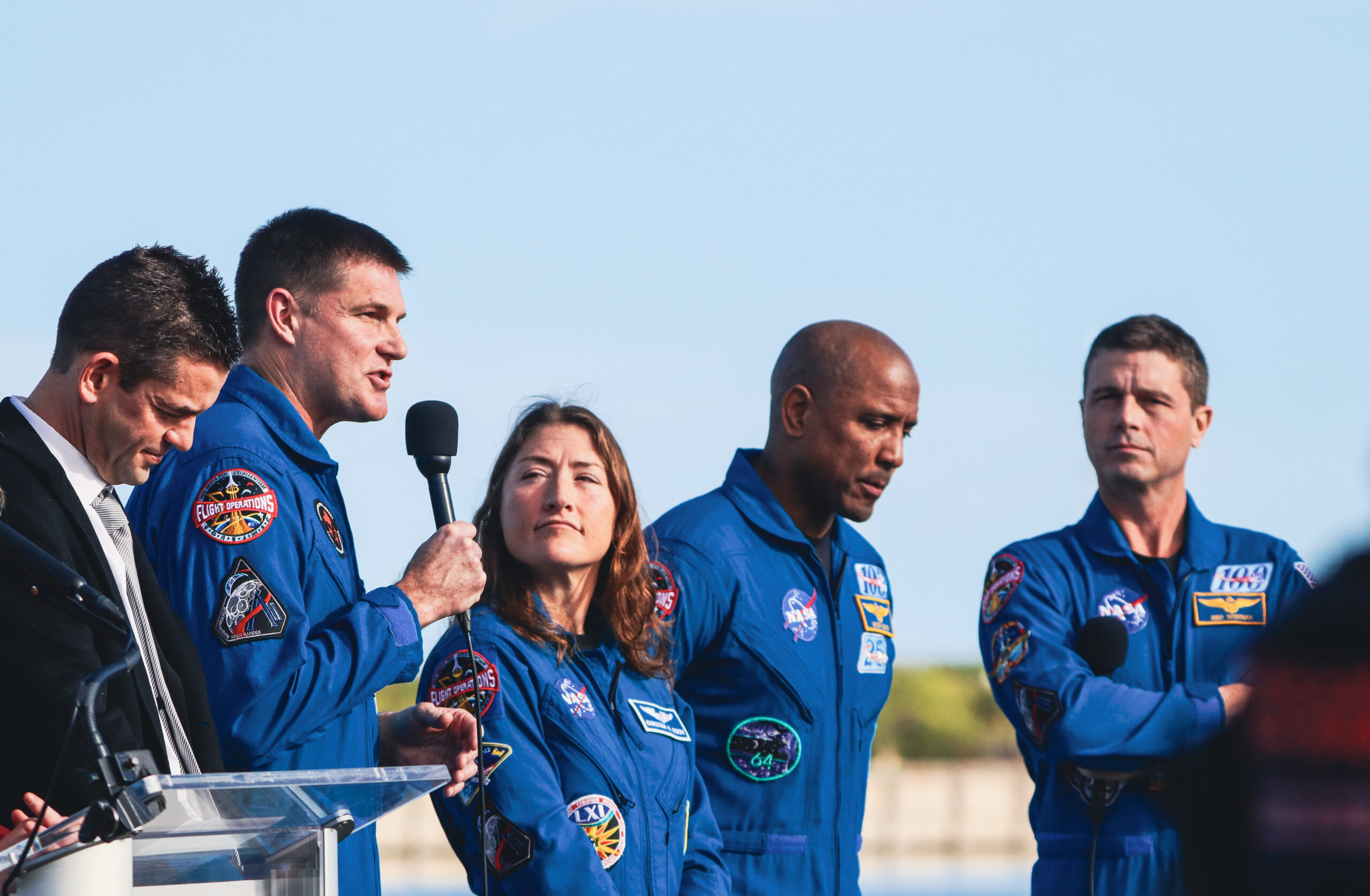 NASA Admits They Don’t Have the Technology to Build Spacesuits To Visit the Moon in 2028