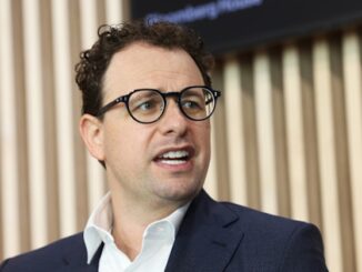 FBI warns Anthropic's mythos can hack all operating systems globally.