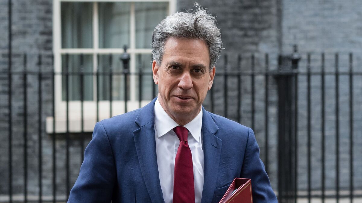 Ed Miliband Says Families Will Have To Cut Down On Meat & Dairy Consumption
